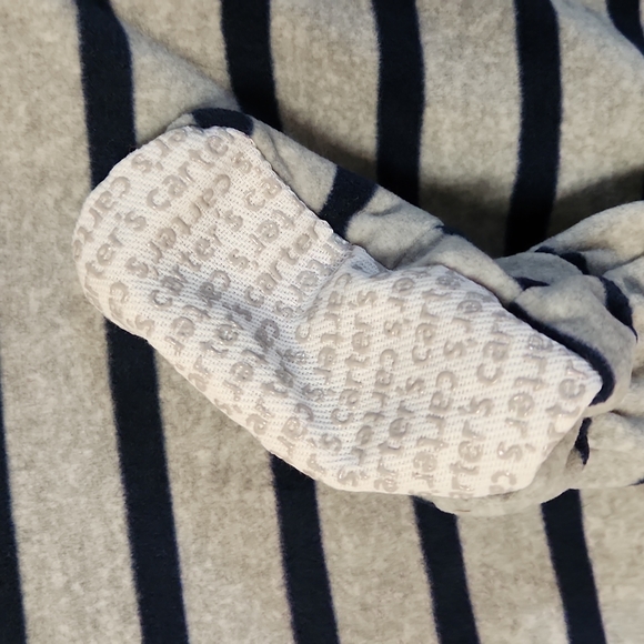 Carters onesie - Picture 6 of 6